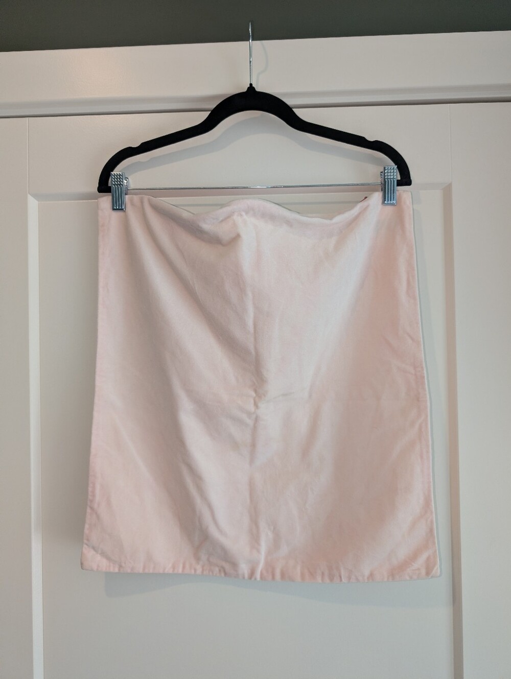 4/$16 ❇️ H&M Home Light Pink Velour Pillow Sham 20"